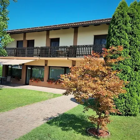Ad Apartamento