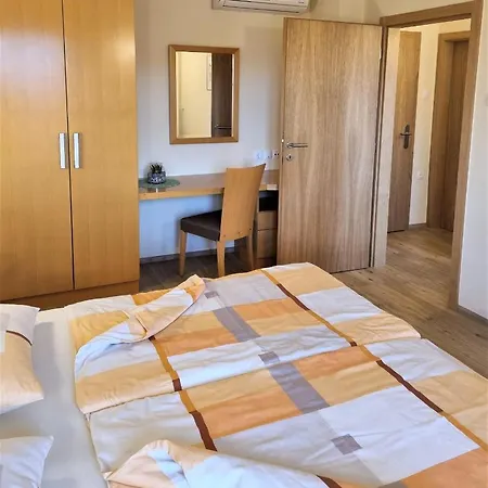 Ad Apartamento *