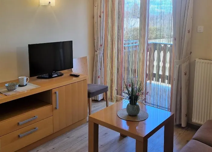 アパート Ad ラデンツィ